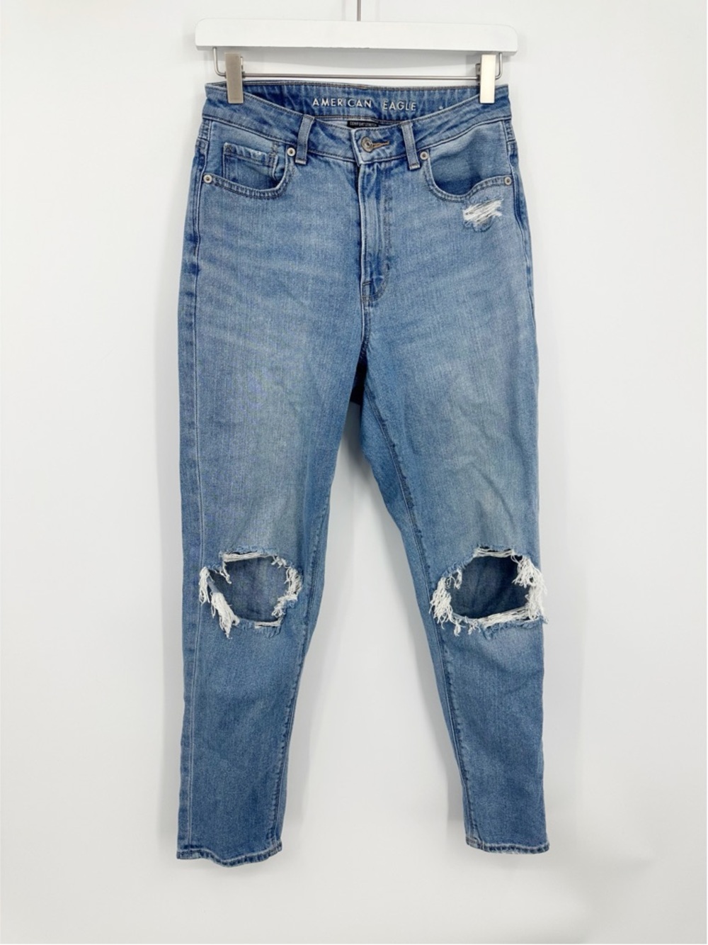 American Eagle Outfitters Comfort Stretch Waistband Mom Jeans Size 2 Distressed
